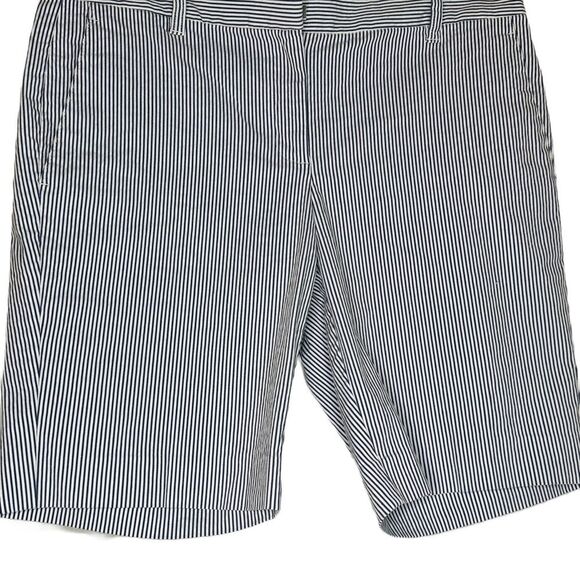 Ann Taylor Pants - Ann Taylor Women’s Striped Navy and White Shorts Size 6